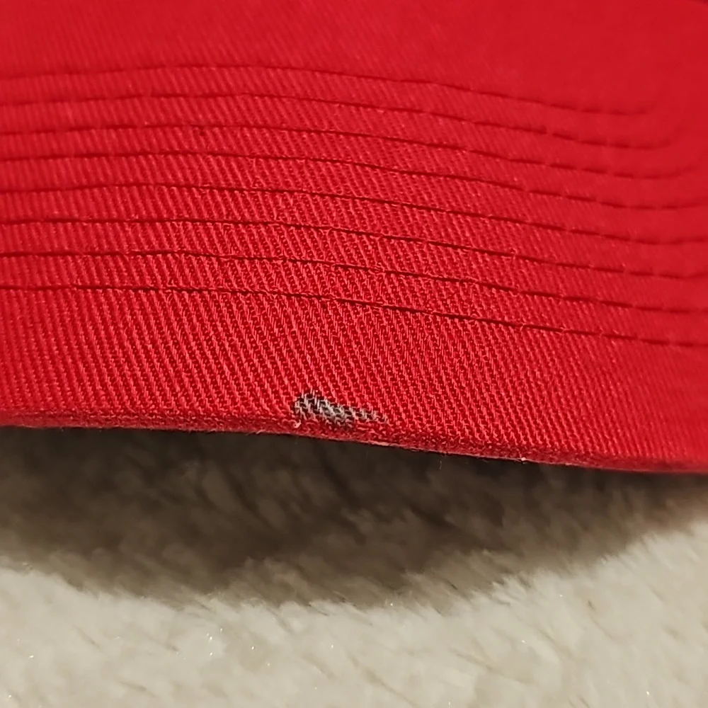 Atlanta Braves Red billed ball cap - Picture 5 of 8